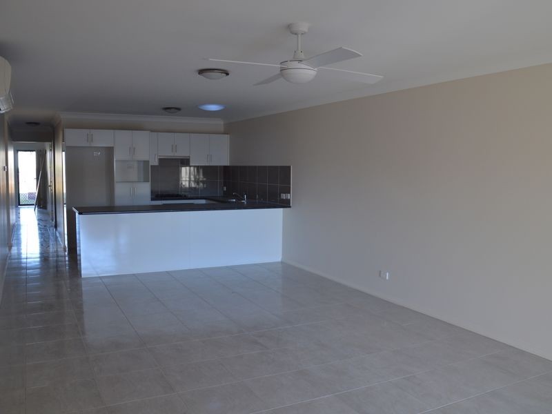 2/6 McGrogan Avenue, Singleton NSW 2330