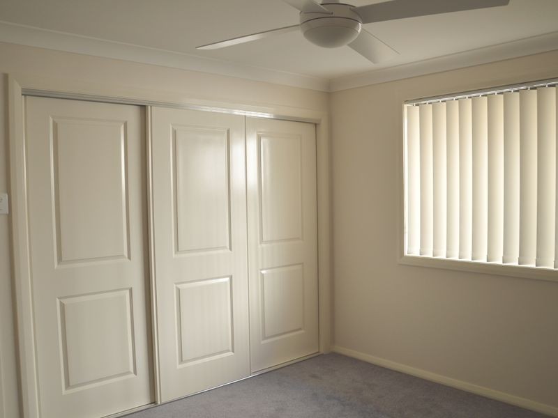 2/6 McGrogan Avenue, Singleton NSW 2330