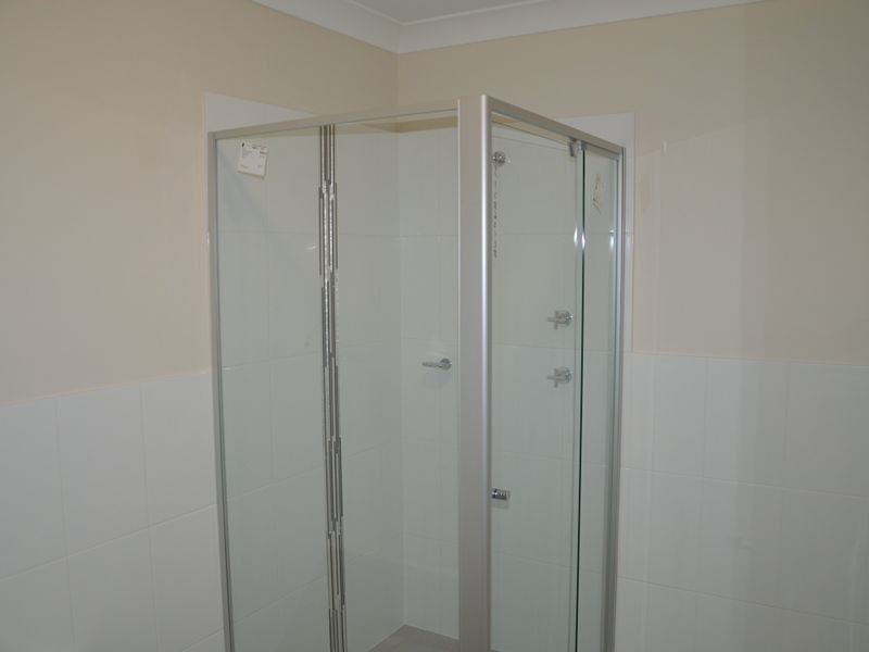 2/6 McGrogan Avenue, Singleton NSW 2330