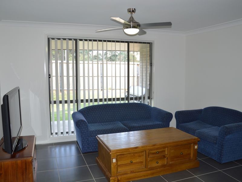 2/153 McMahon Way, Singleton NSW 2330