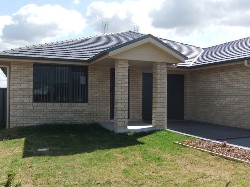1/6 McGrogan Avenue, Singleton NSW 2330