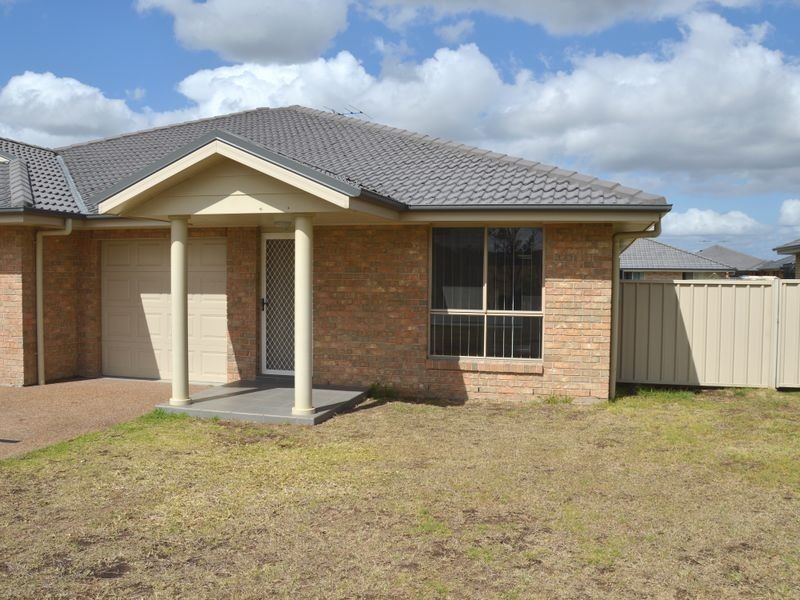 2/40 Pioneer Road, Singleton NSW 2330