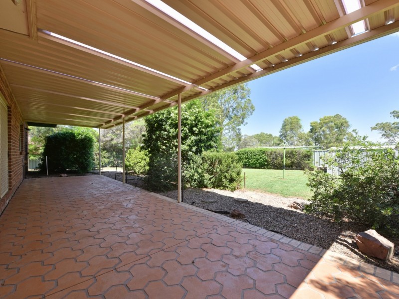 8 Riverview Close, Singleton NSW 2330