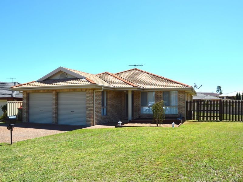 8 North Close, Singleton NSW 2330