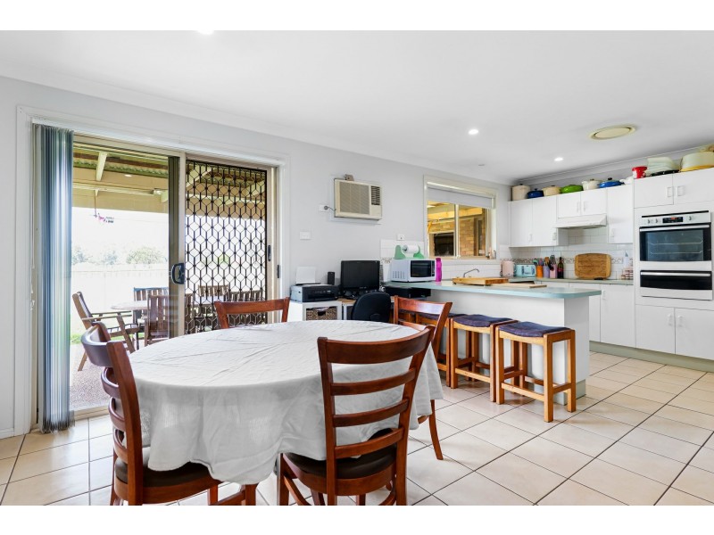 11 Allen Court, Singleton NSW 2330