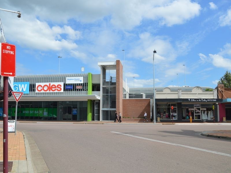 84 John Street, Singleton NSW 2330