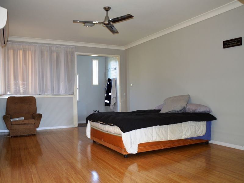 9 James Cook Avenue, Singleton NSW 2330