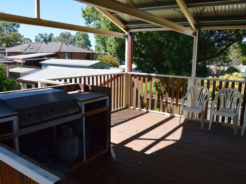 9 James Cook Avenue, Singleton NSW 2330