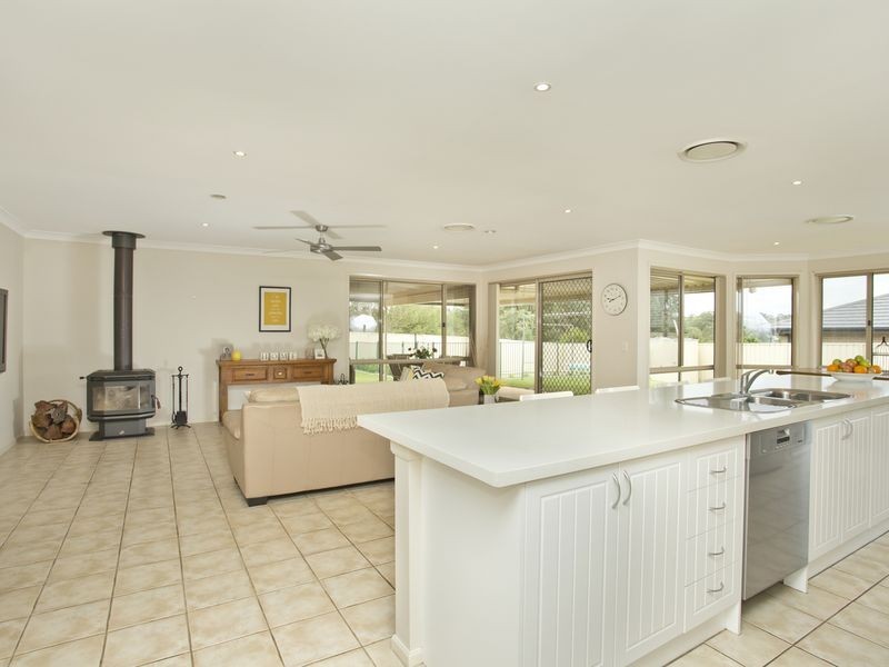 4 Rhodes Place, Singleton NSW 2330