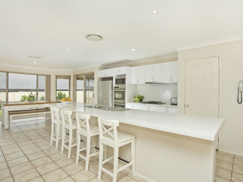 4 Rhodes Place, Singleton NSW 2330