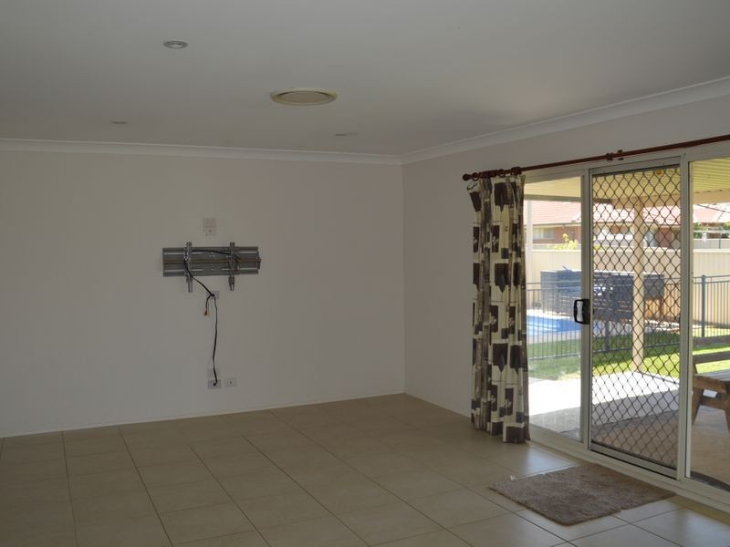 94 Casey Drive, Singleton NSW 2330