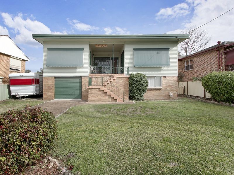13 Greenwood Avenue, Singleton NSW 2330