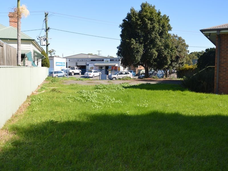 13 Campbell Street, Singleton NSW 2330