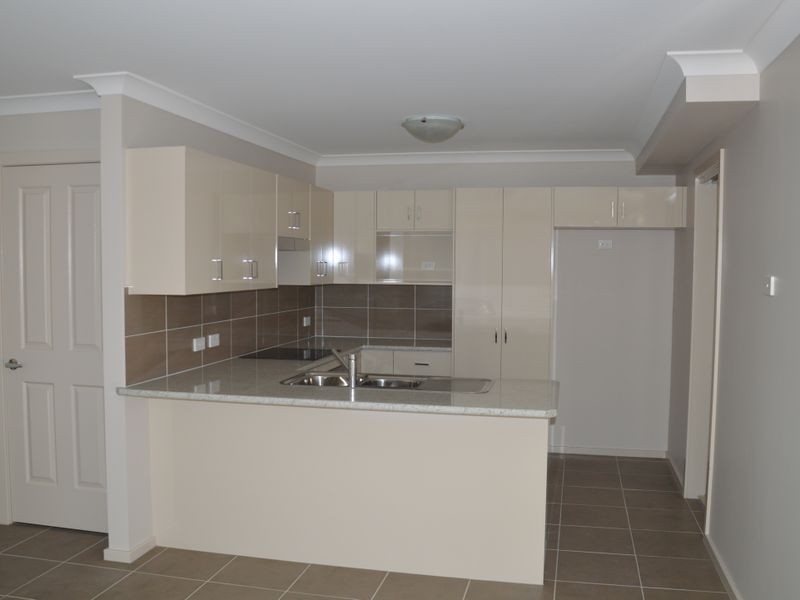 2/3 Pioneer Road, Singleton NSW 2330