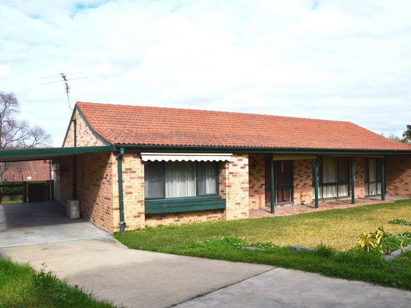 3 Hallett Place, Singleton NSW 2330