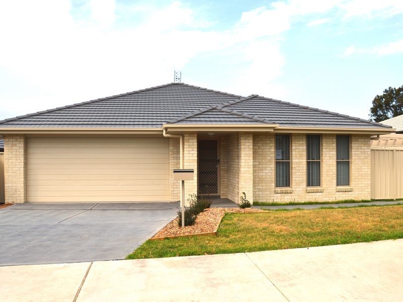 6 Lambkin Street, Singleton NSW 2330