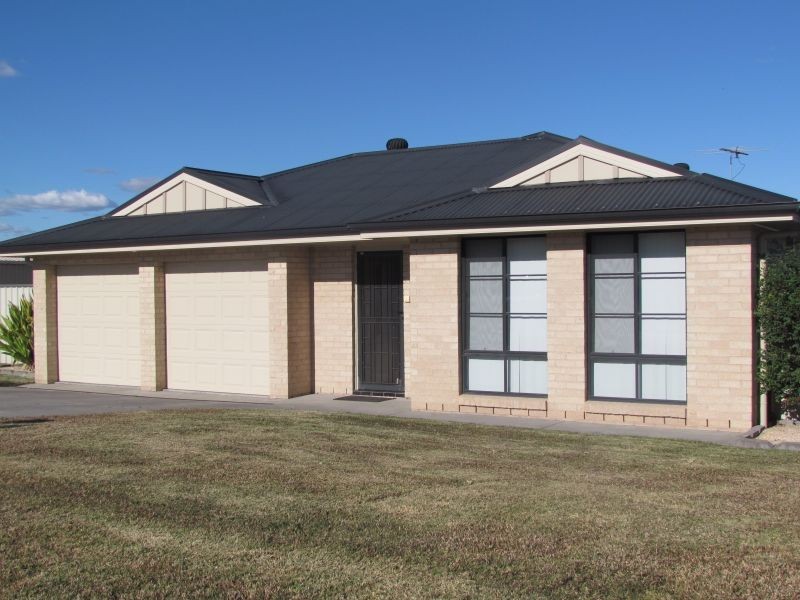 8 Nelson Drive, Singleton NSW 2330