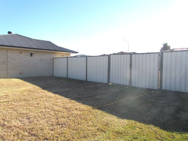 8 Nelson Drive, Singleton NSW 2330
