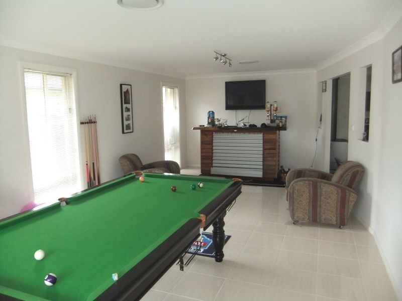 4 Allsop Place, Singleton NSW 2330