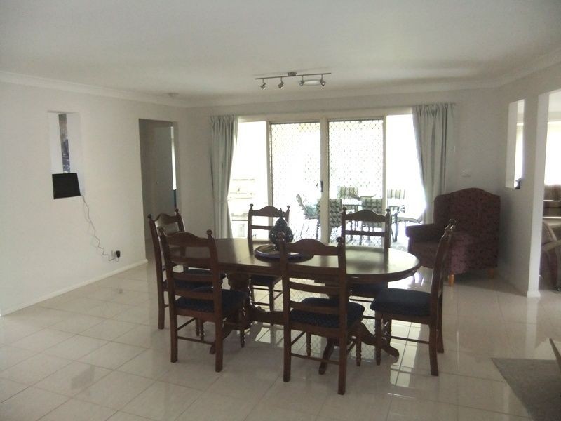 4 Allsop Place, Singleton NSW 2330