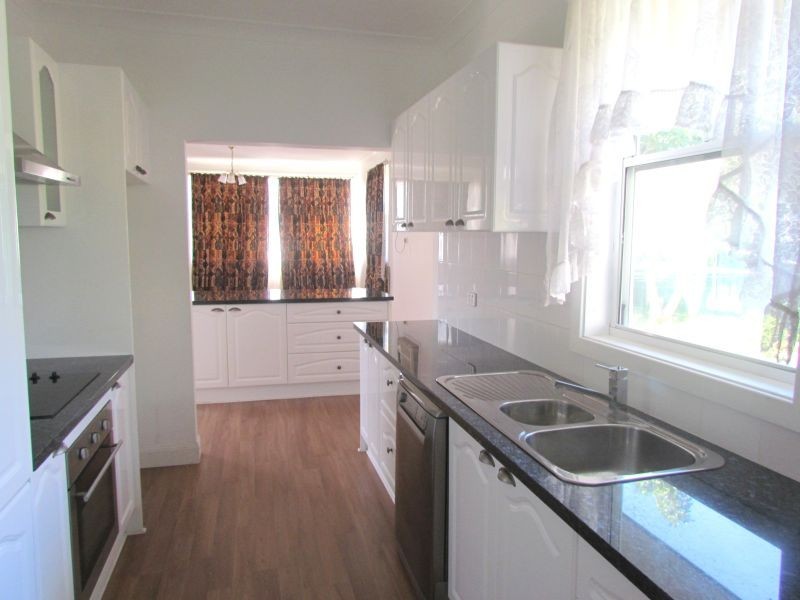 7 Kent Street, Singleton NSW 2330