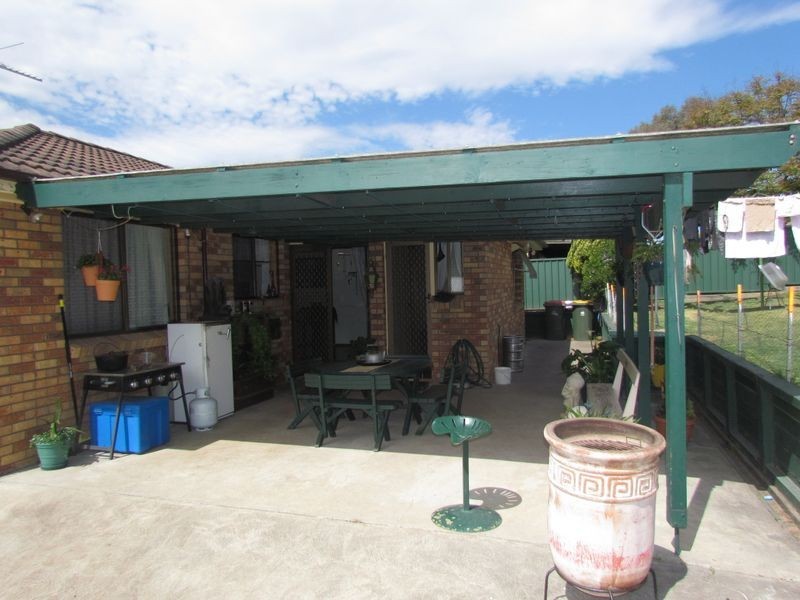 20 Richards Avenue, Singleton NSW 2330