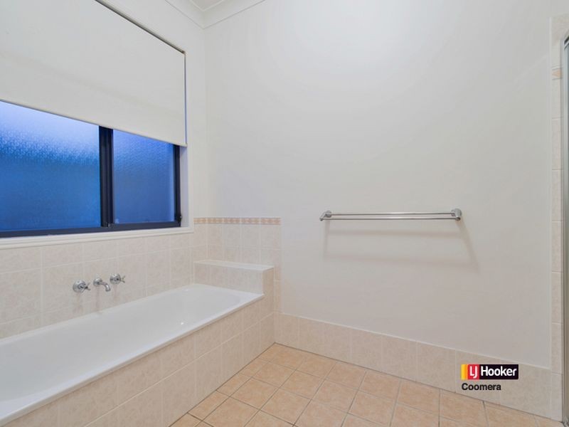 10 Freya Circuit, Coomera Waters QLD 4209