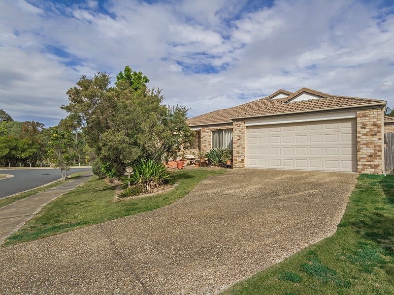 1/15 Sandhurst Crescent, Upper Coomera QLD 4209