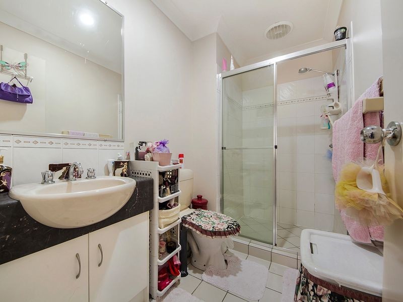 1/15 Sandhurst Crescent, Upper Coomera QLD 4209