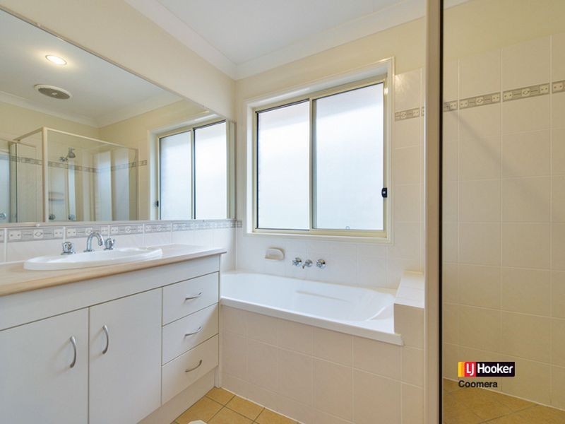7 Firecrest Close, Upper Coomera QLD 4209