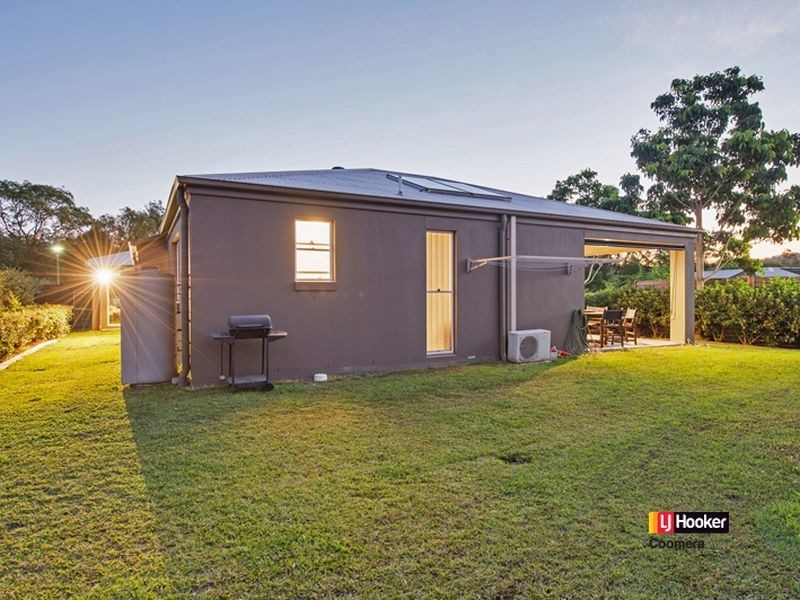 8 Vermont Street, Oxenford QLD 4210