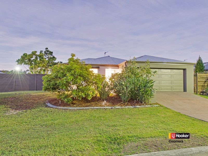 8 Vermont Street, Oxenford QLD 4210