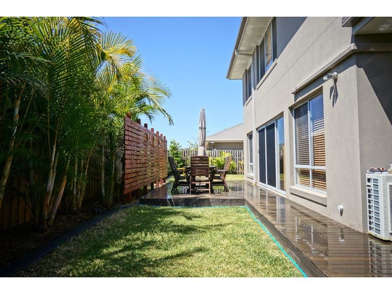 5 Settlers Avenue, Upper Coomera QLD 4209