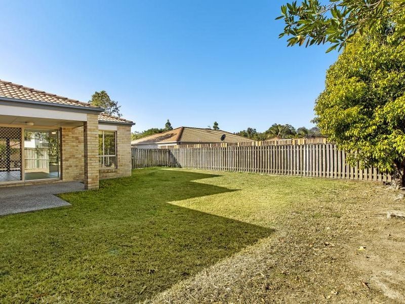 11 Barrs Avenue, Oxenford QLD 4210