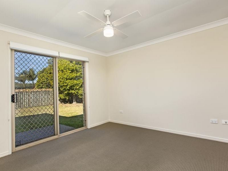 11 Barrs Avenue, Oxenford QLD 4210