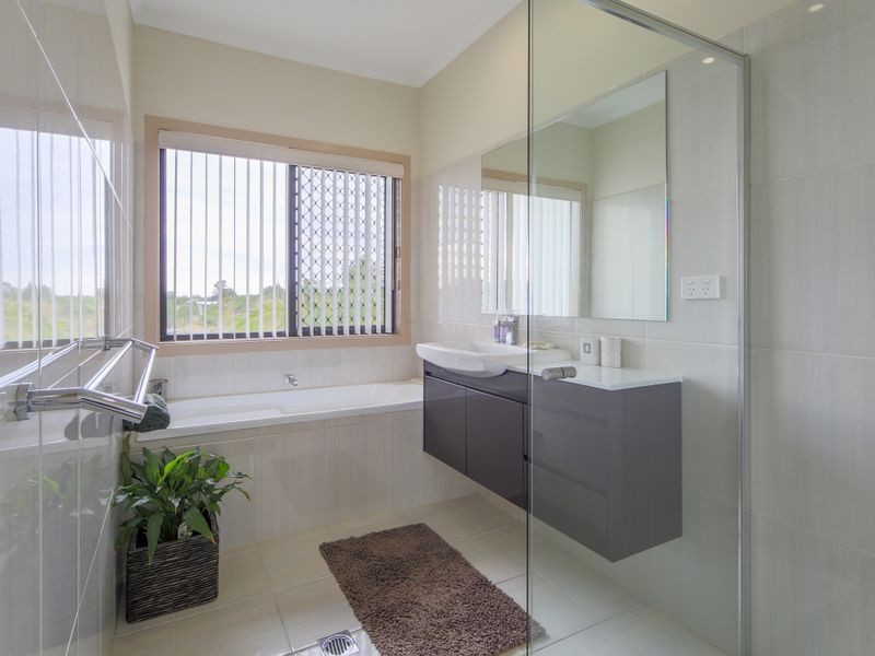 8 Picton Court, Upper Coomera QLD 4209