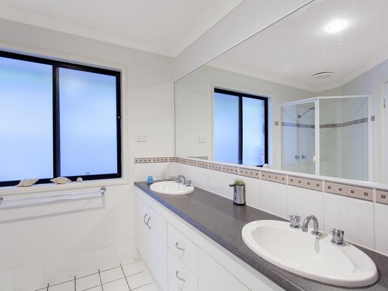 12 Forest Oak Drive, Upper Coomera QLD 4209