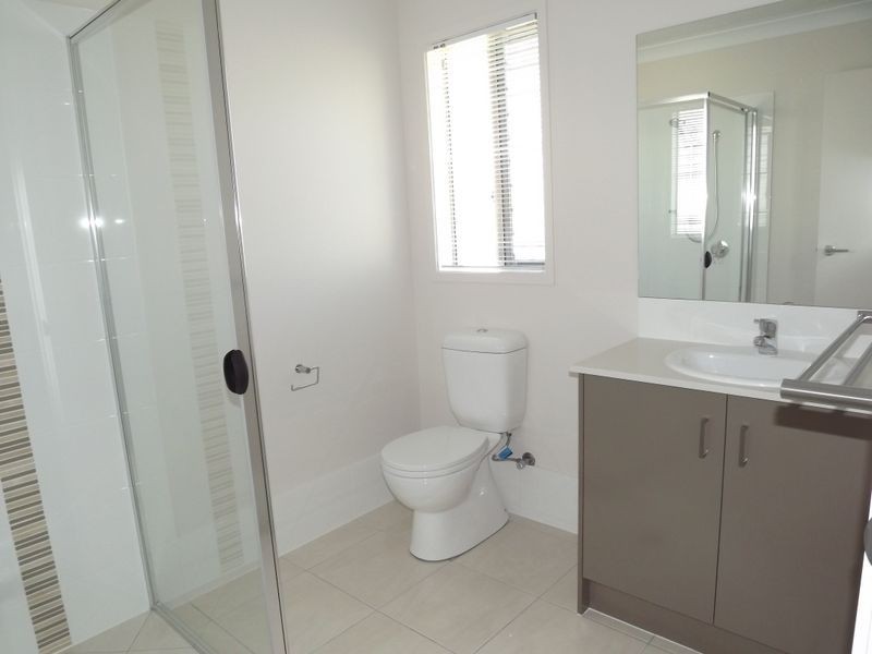 35 Parkvista Circuit, Coomera QLD 4209