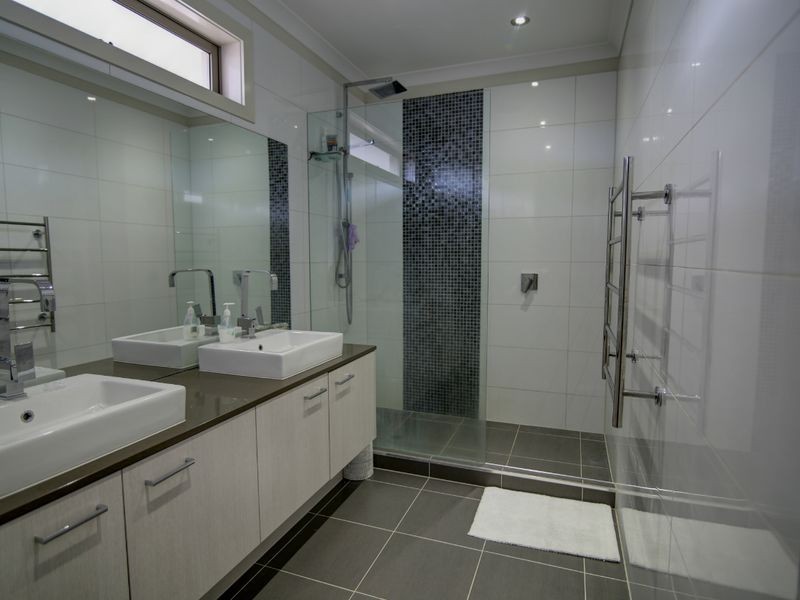 19 Isetta Court, Upper Coomera QLD 4209