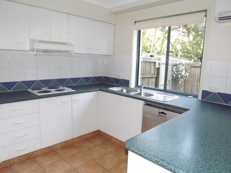 2/24 Beattie Road, Coomera QLD 4209