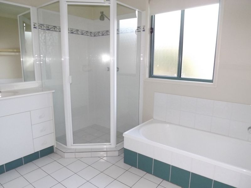 2/24 Beattie Road, Coomera QLD 4209