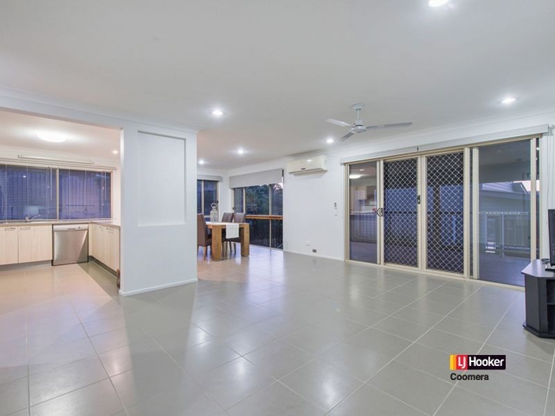 7 Silver Dawn Crescent, Oxenford QLD 4210