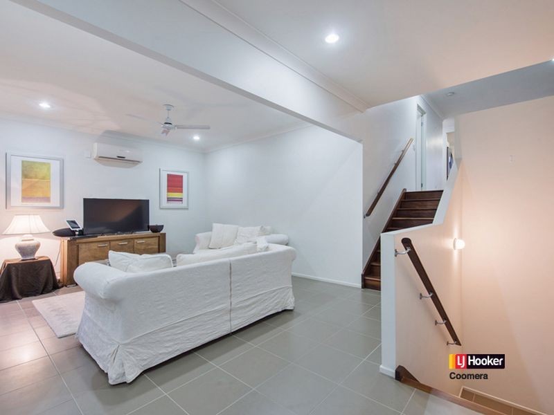 7 Silver Dawn Crescent, Oxenford QLD 4210