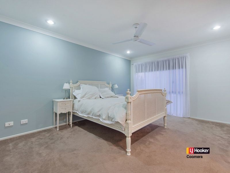 7 Silver Dawn Crescent, Oxenford QLD 4210