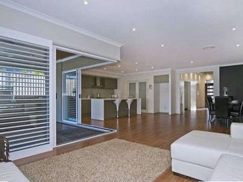 2 Cabriolet Court, Upper Coomera QLD 4209