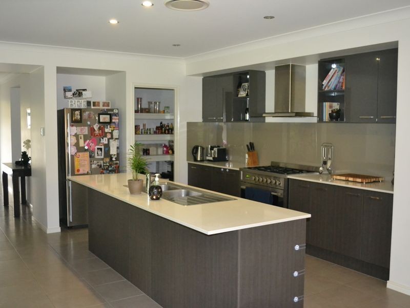 10 Marrinup Street, Upper Coomera QLD 4209