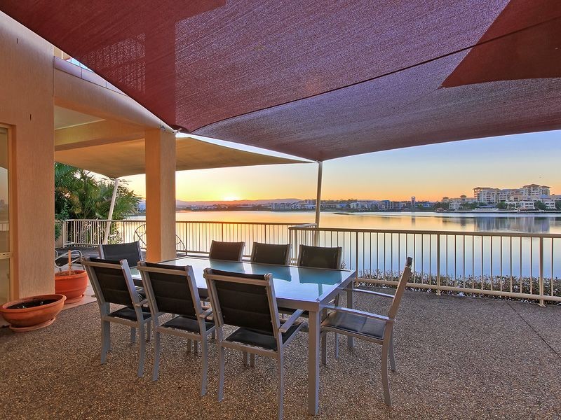 33 Northwestern Court, Varsity Lakes QLD 4227