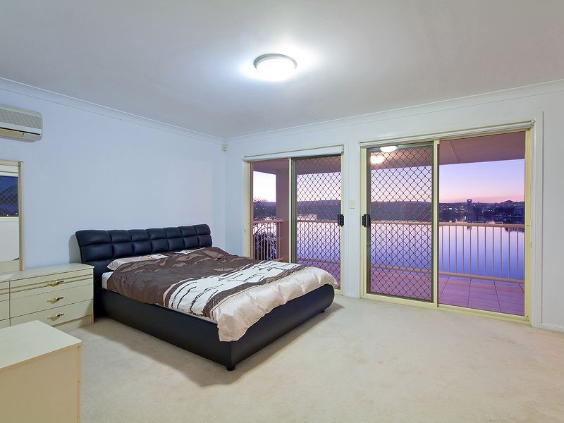 33 Northwestern Court, Varsity Lakes QLD 4227