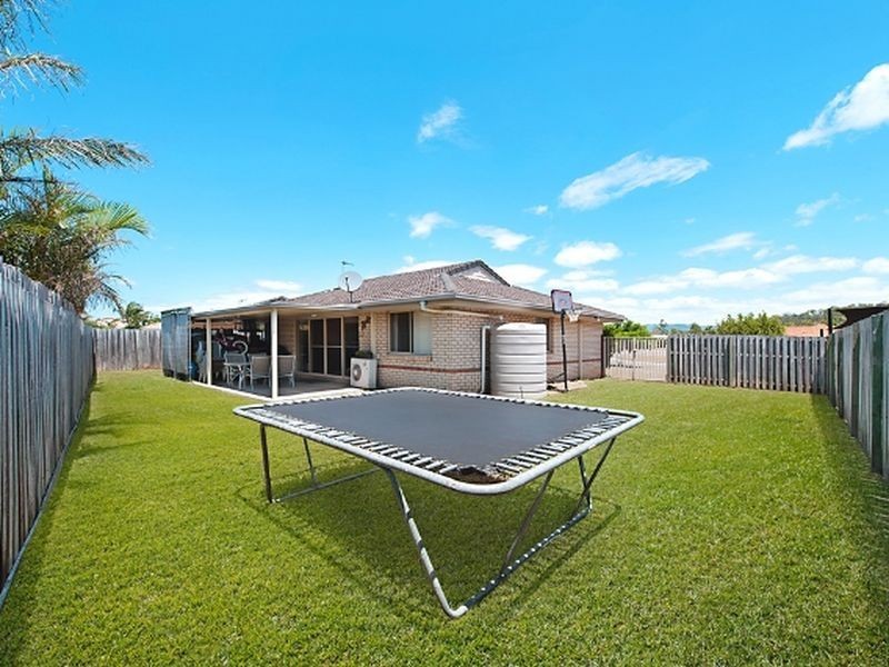 8 Meadow Way, Upper Coomera QLD 4209
