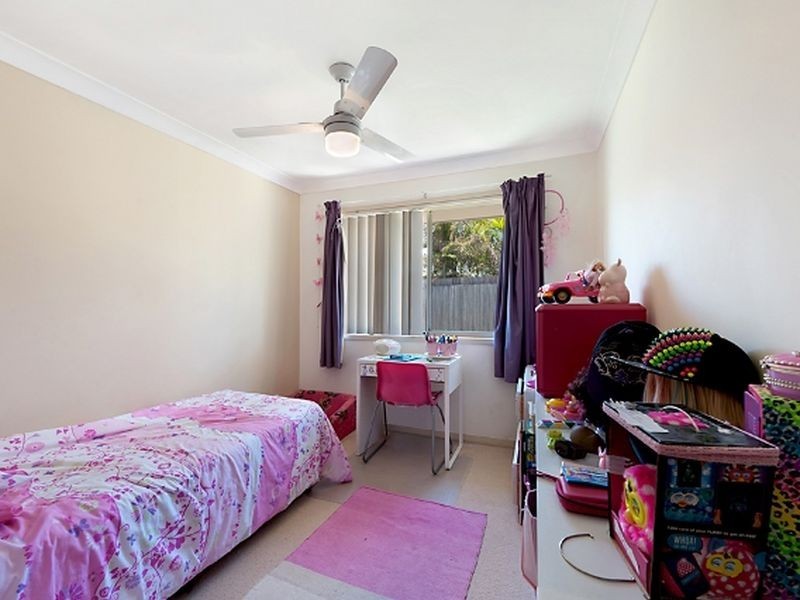 8 Meadow Way, Upper Coomera QLD 4209